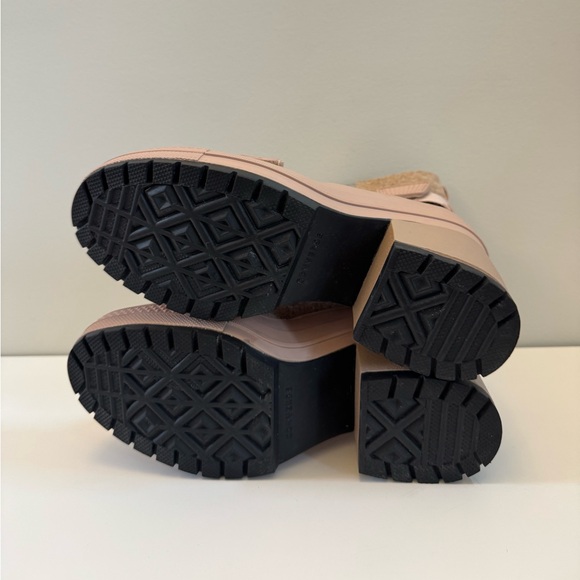 Converse Women's Black Ice Chuck Taylor All Star GR82 Chunky Platform Boots - Picture 6 of 6